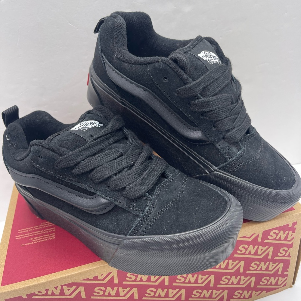 Vans WMNS Knu Stack
Black/Black
VN000CP6BKA Platform Sneakers - Picture 8 of 16